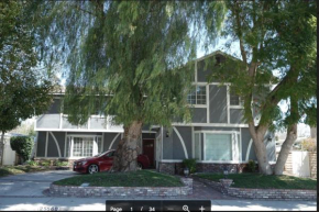 Valencia CA Stunning 3100 +sqft, 5Bed/5Bath home